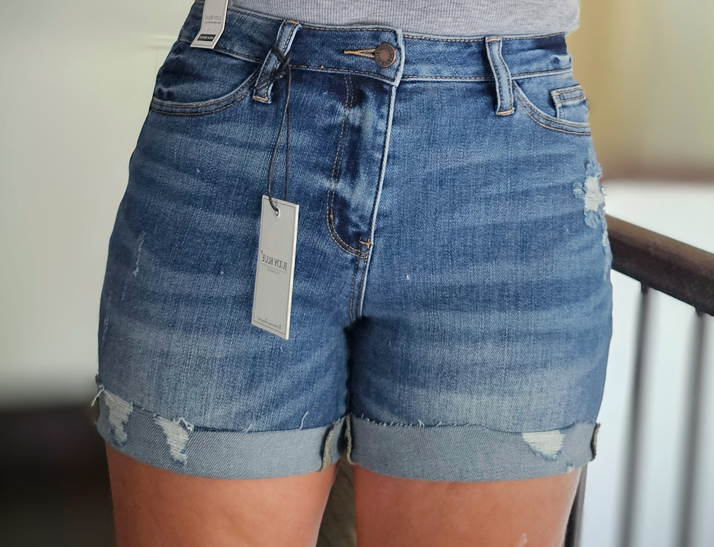 Straight Edge Shorts