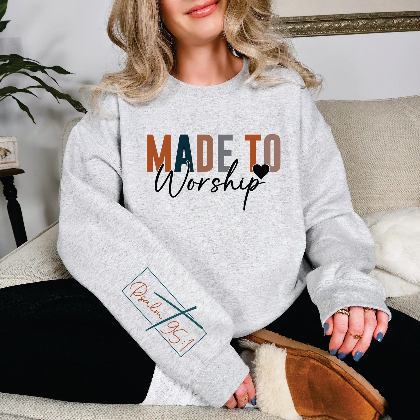 Made to Worship with sleeve accent- Sweatshirt